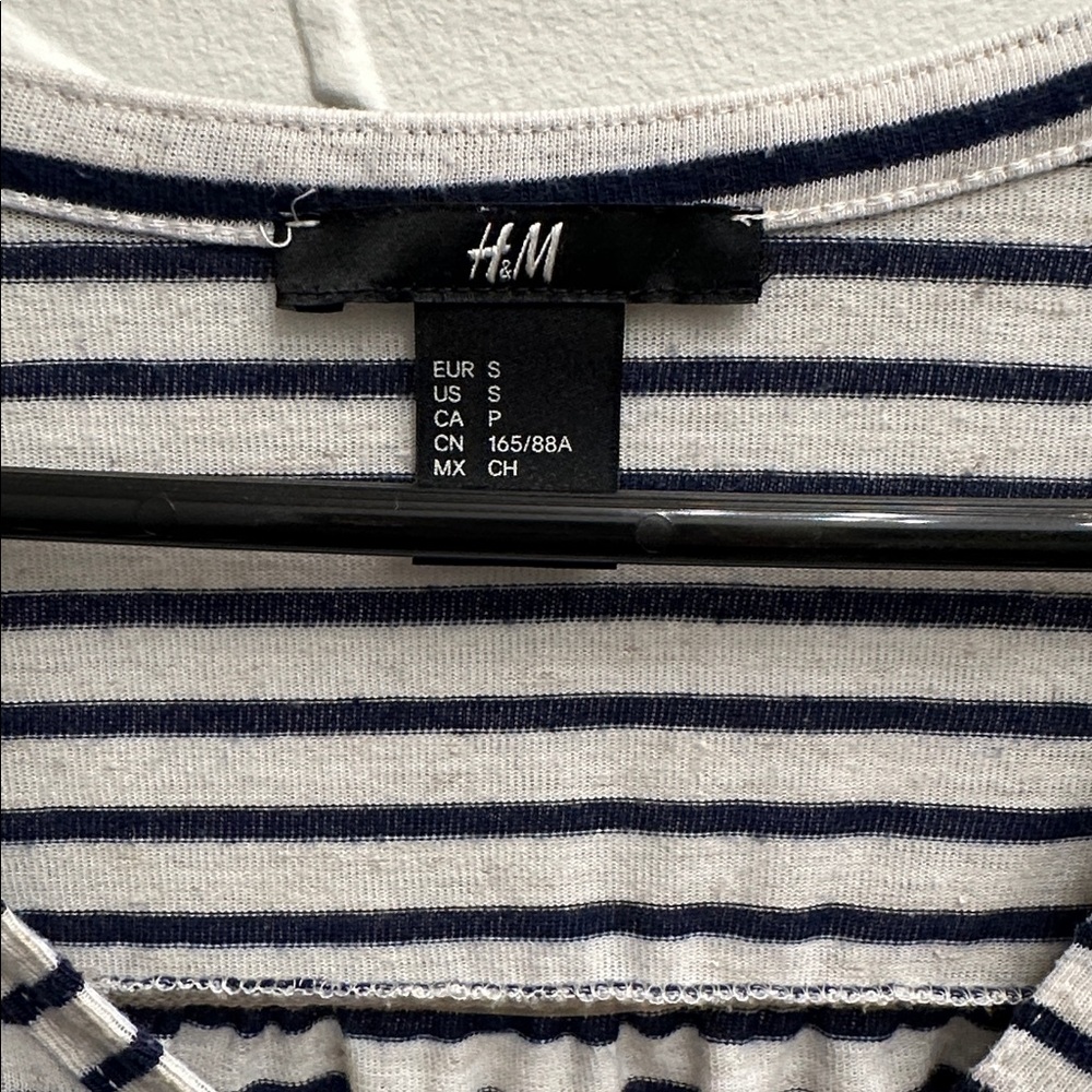 H&M top - Picture 3 of 3
